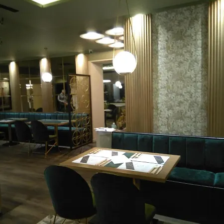 Ariston Hotel